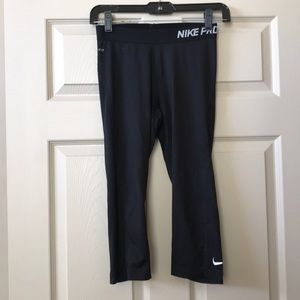 Nike Pro Crop Leggings